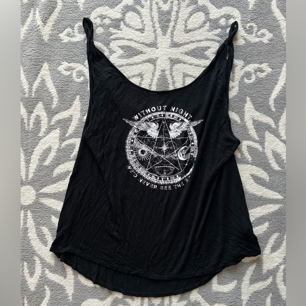 Forever 21 Top Size 2 XL Graphic Star Night Black